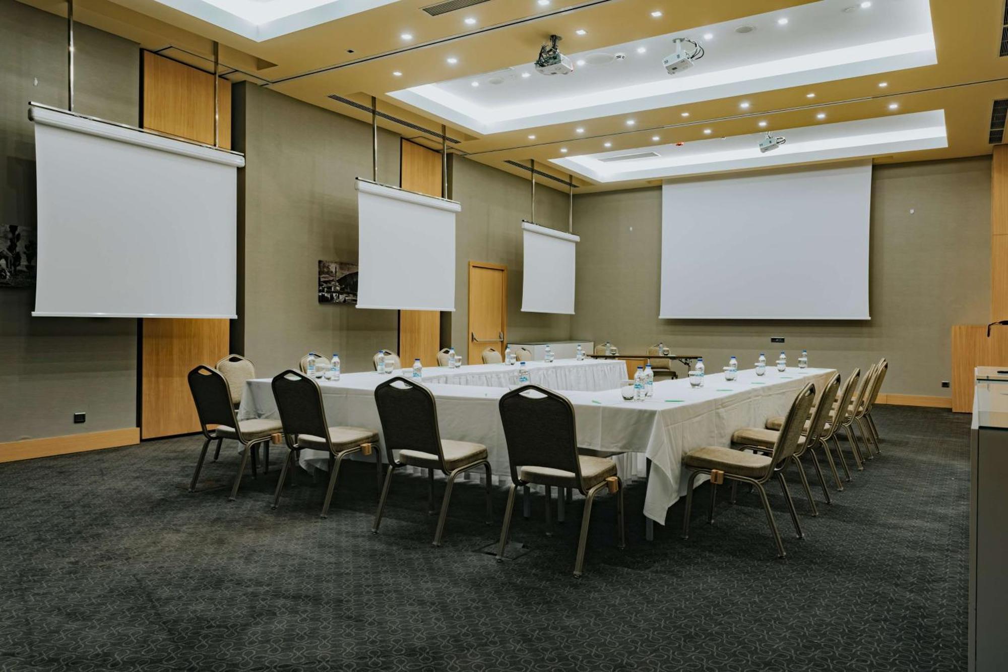 Hotel Doubletree By Hilton Trabzon Exteriér fotografie